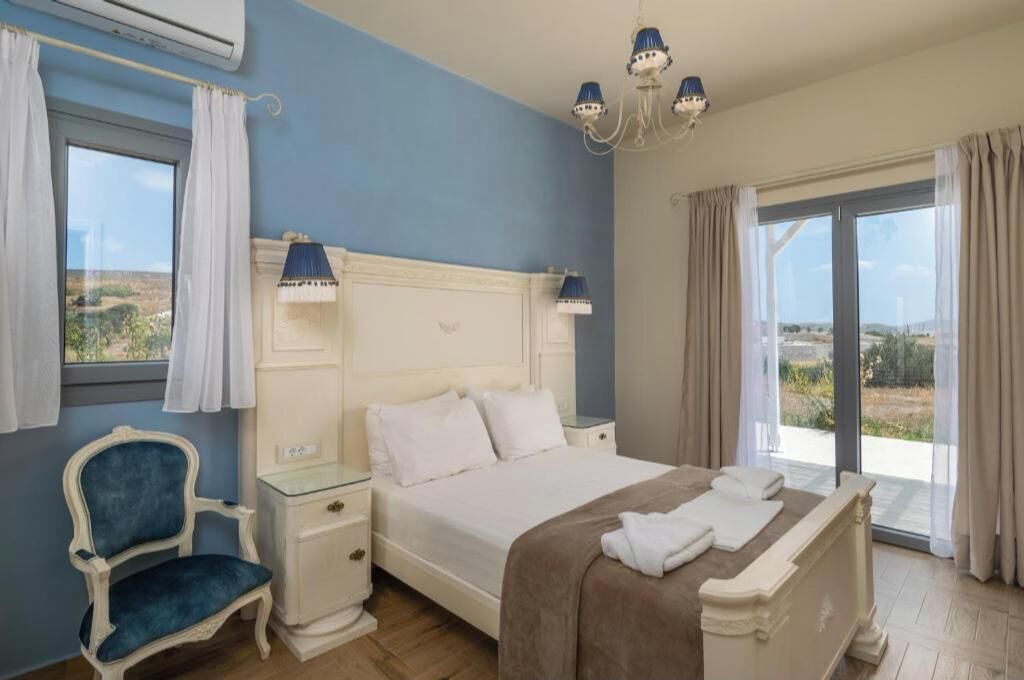 Photo of Bedroom in Milos