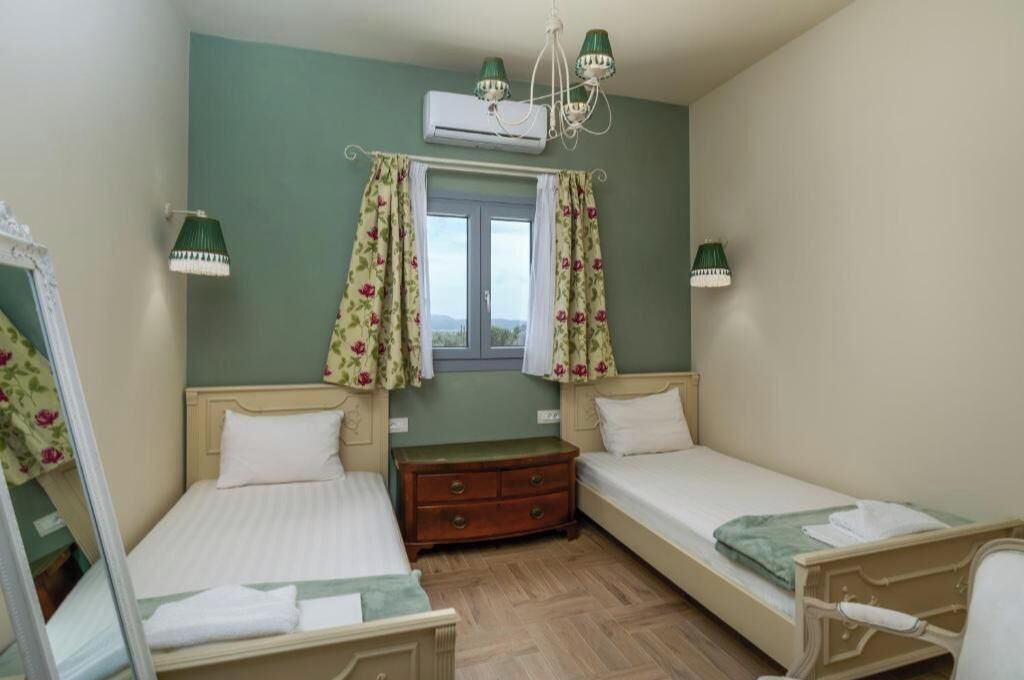 Photo of Bedroom in Milos