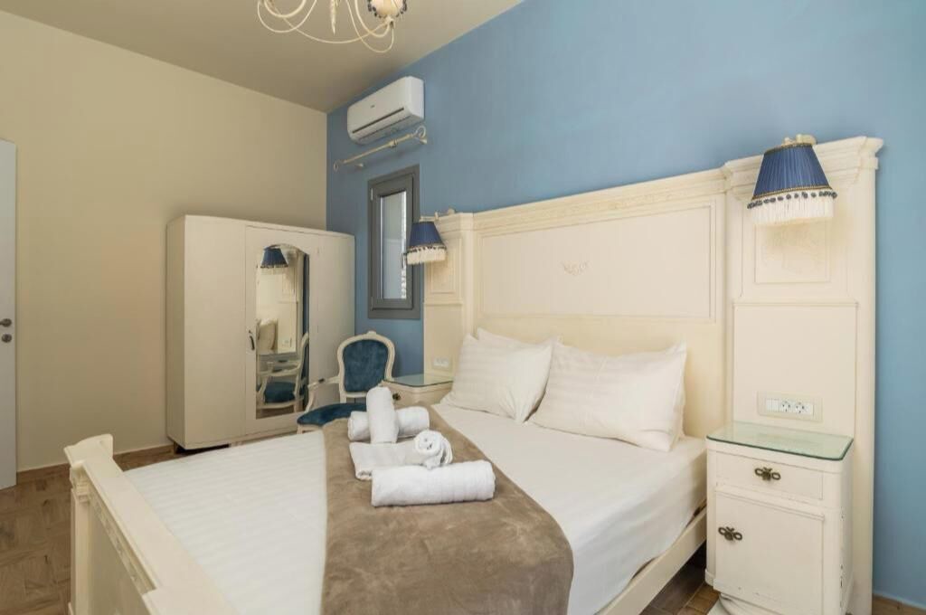 Photo of Bedroom in Milos