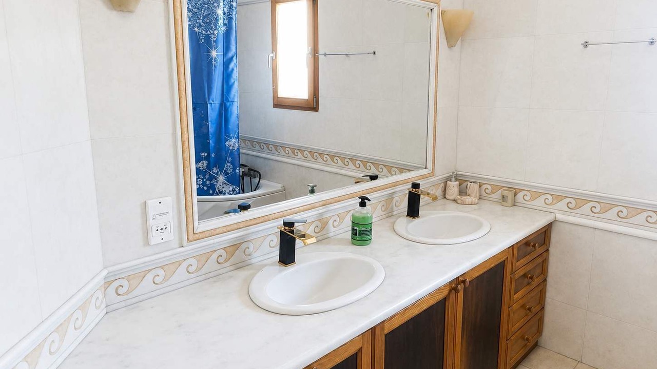 Photo of Bathroom in Tinos Town