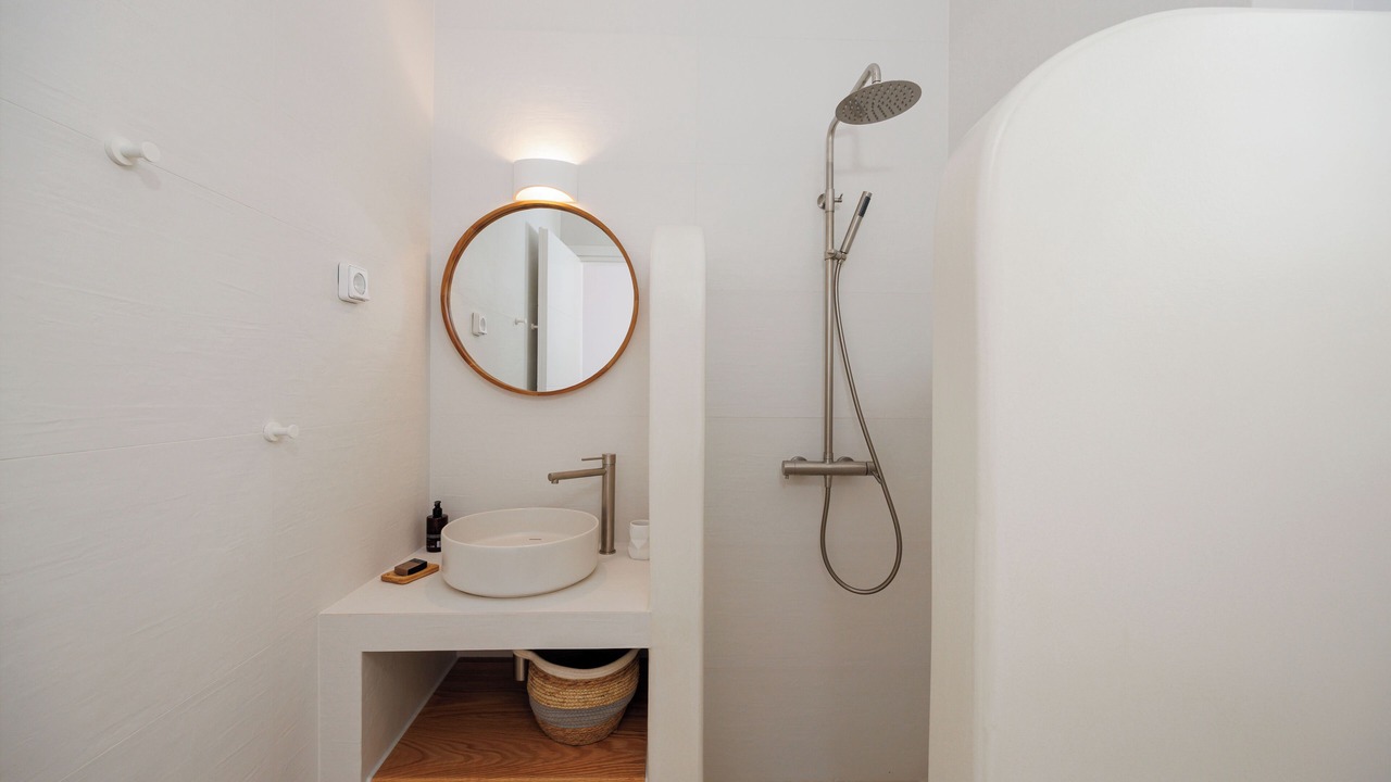 Photo of Bathroom in Glinado