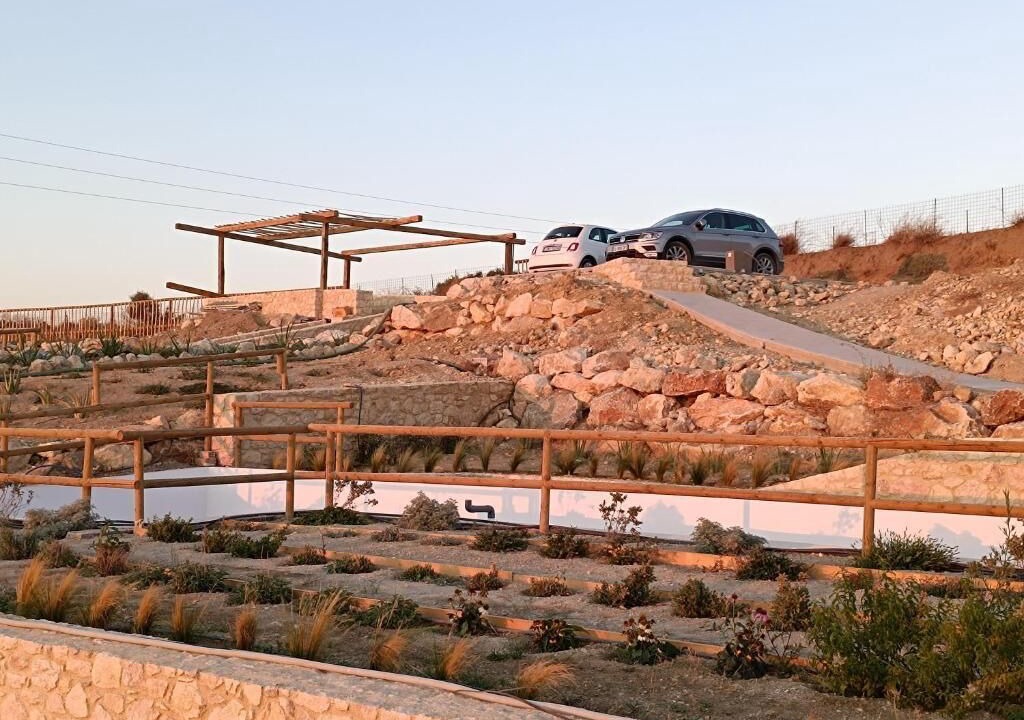 Photo of Outdoor in Glinado