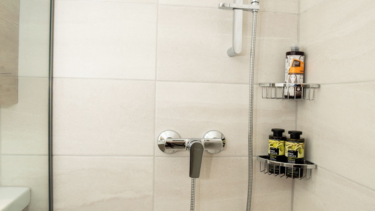 Photo of Bathroom in Petaloudes
