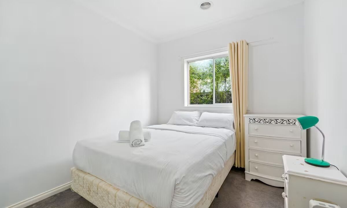 Photo of Bedroom in Officer