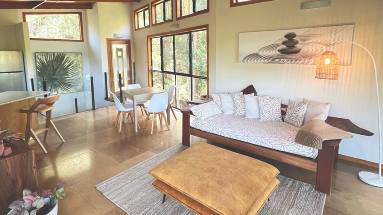 Photo of Livingroom in Smiths Creek