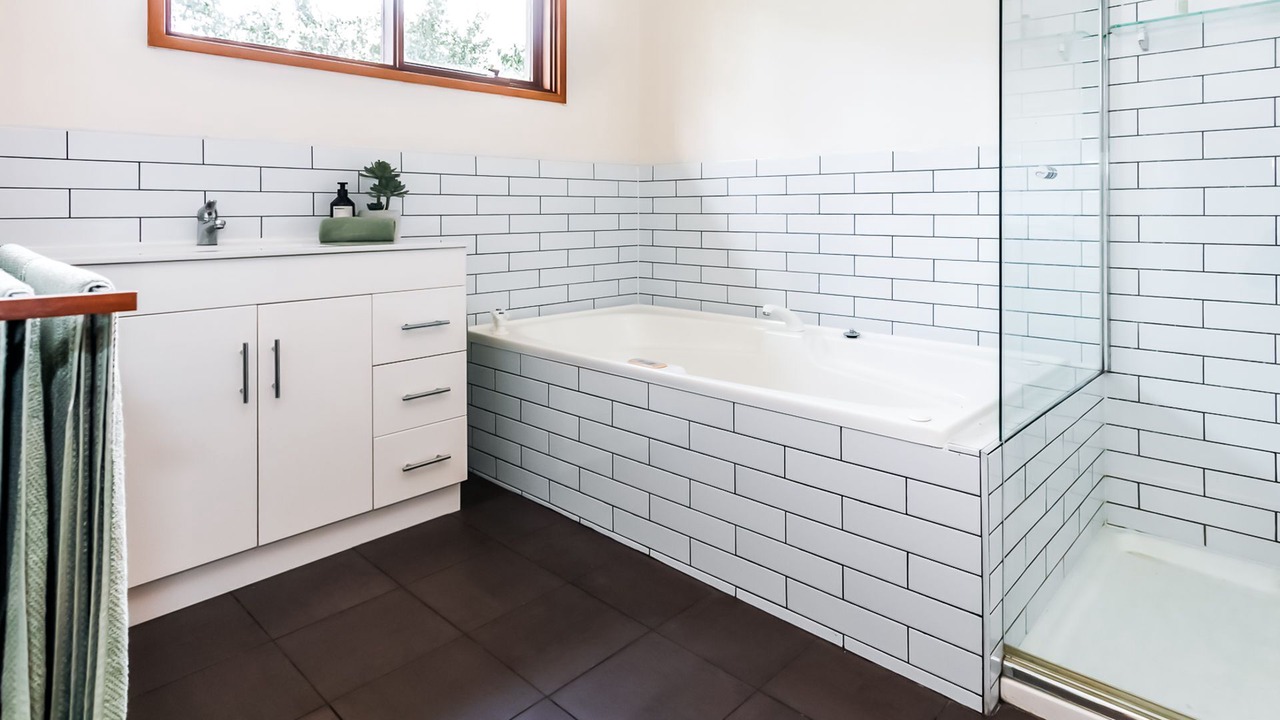 Photo of Bathroom in Red Hill South