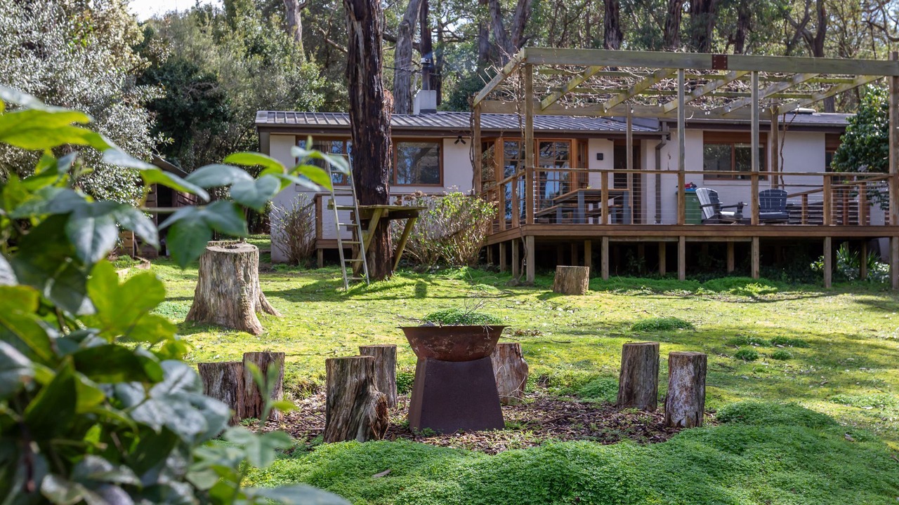 Photo of Outdoor in Red Hill South
