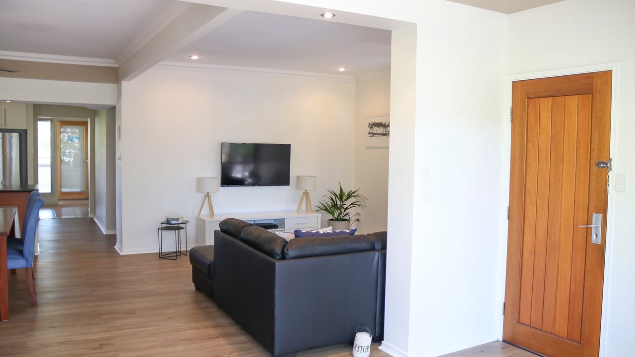 Photo of Livingroom in Urangan