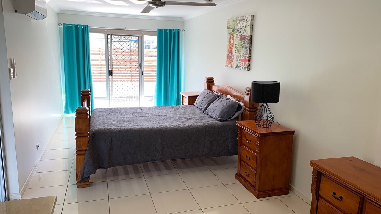Photo of Bedroom in Urangan