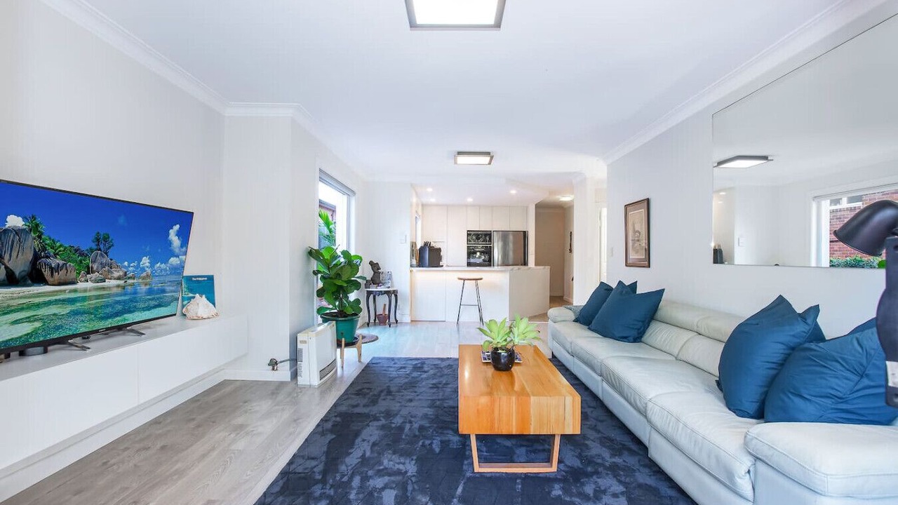 Photo of Livingroom in Dee Why
