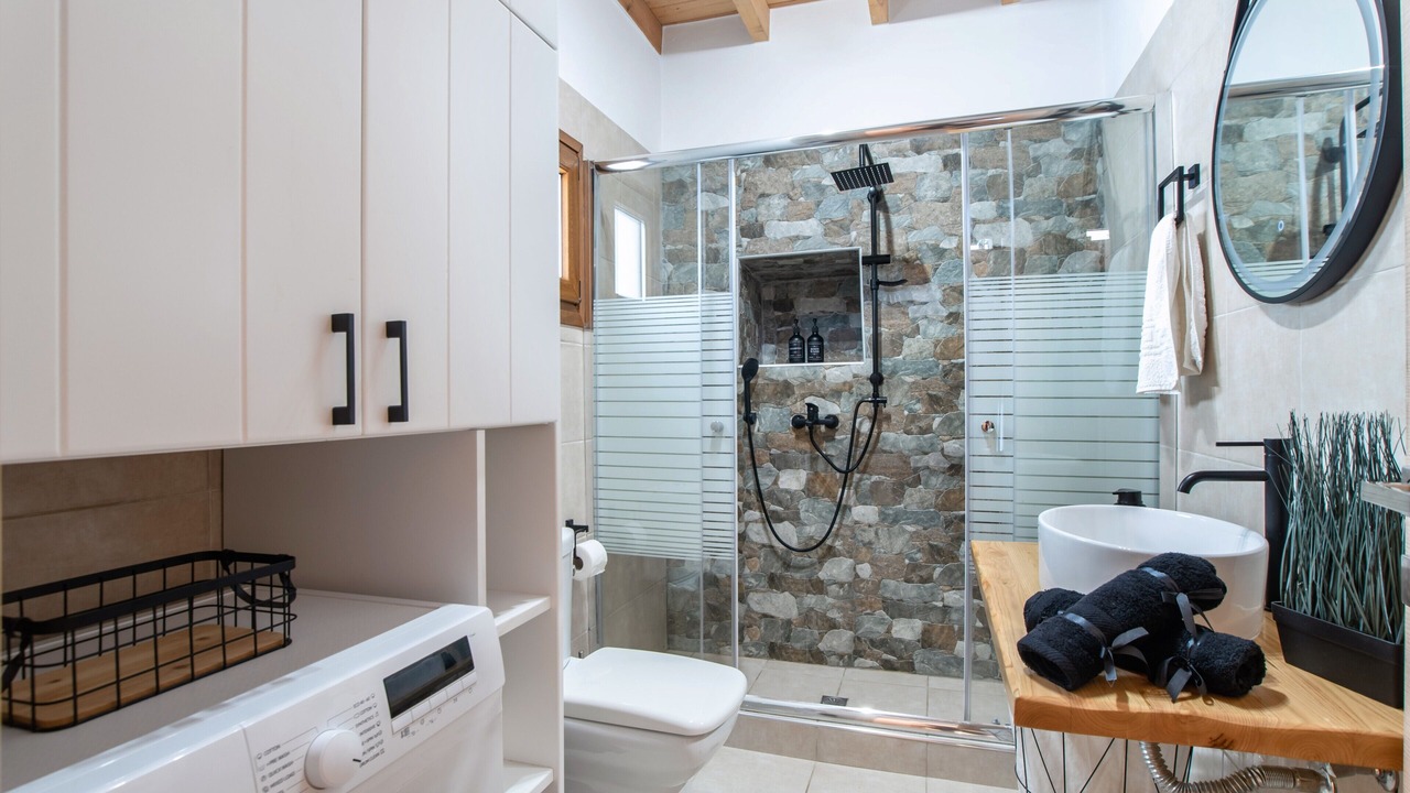 Photo of Bathroom in Naxos