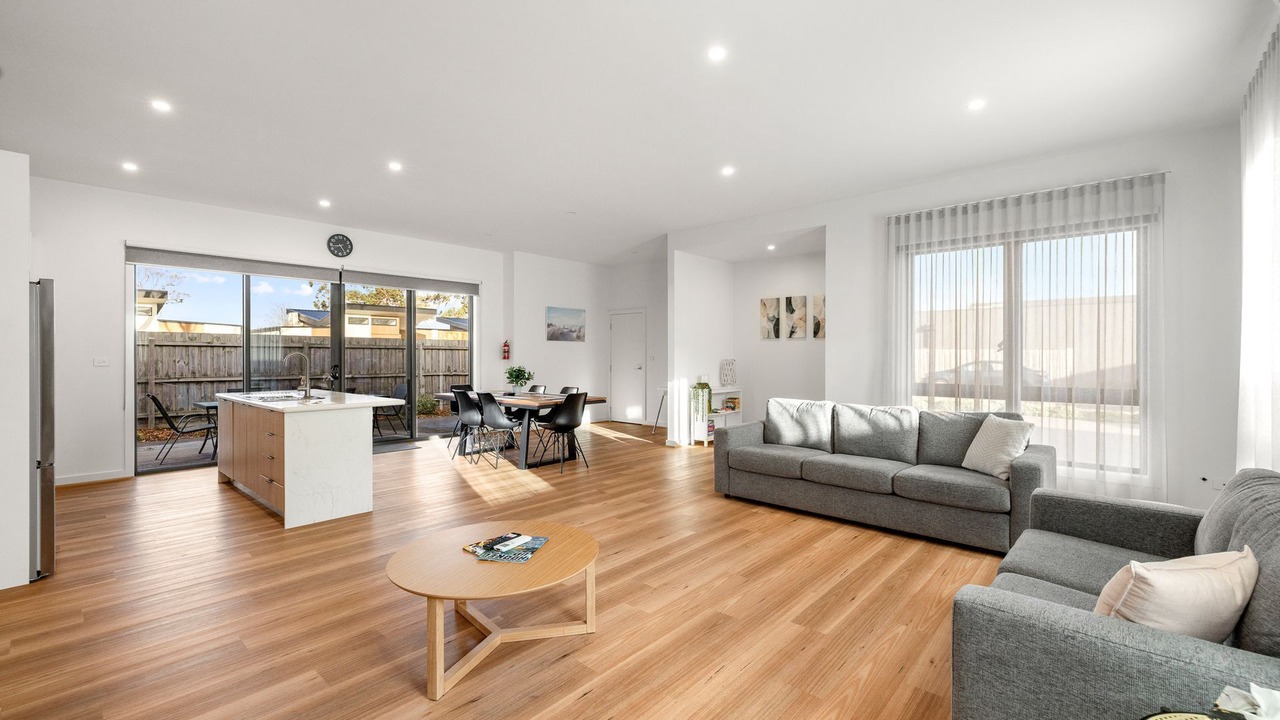 Photo of Livingroom in Rhyll