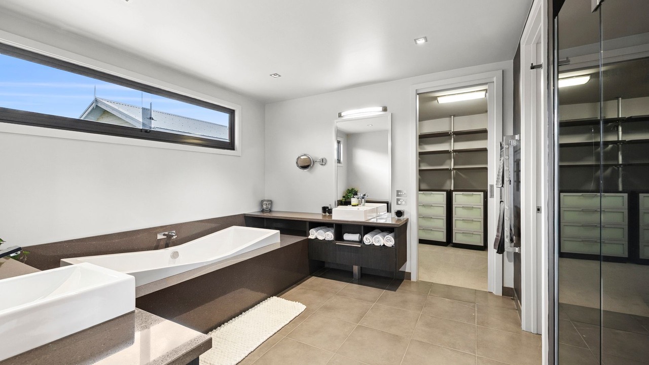 Photo of Bathroom in Torquay