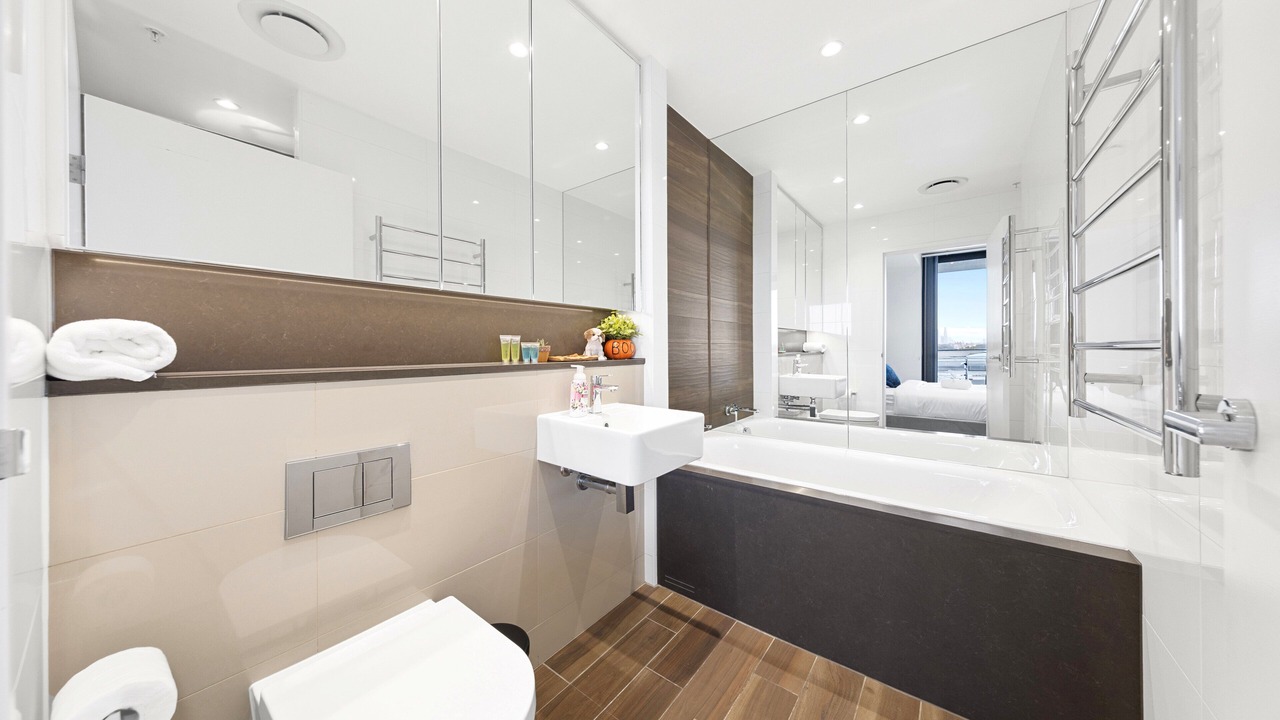 Photo of Bathroom in Mascot