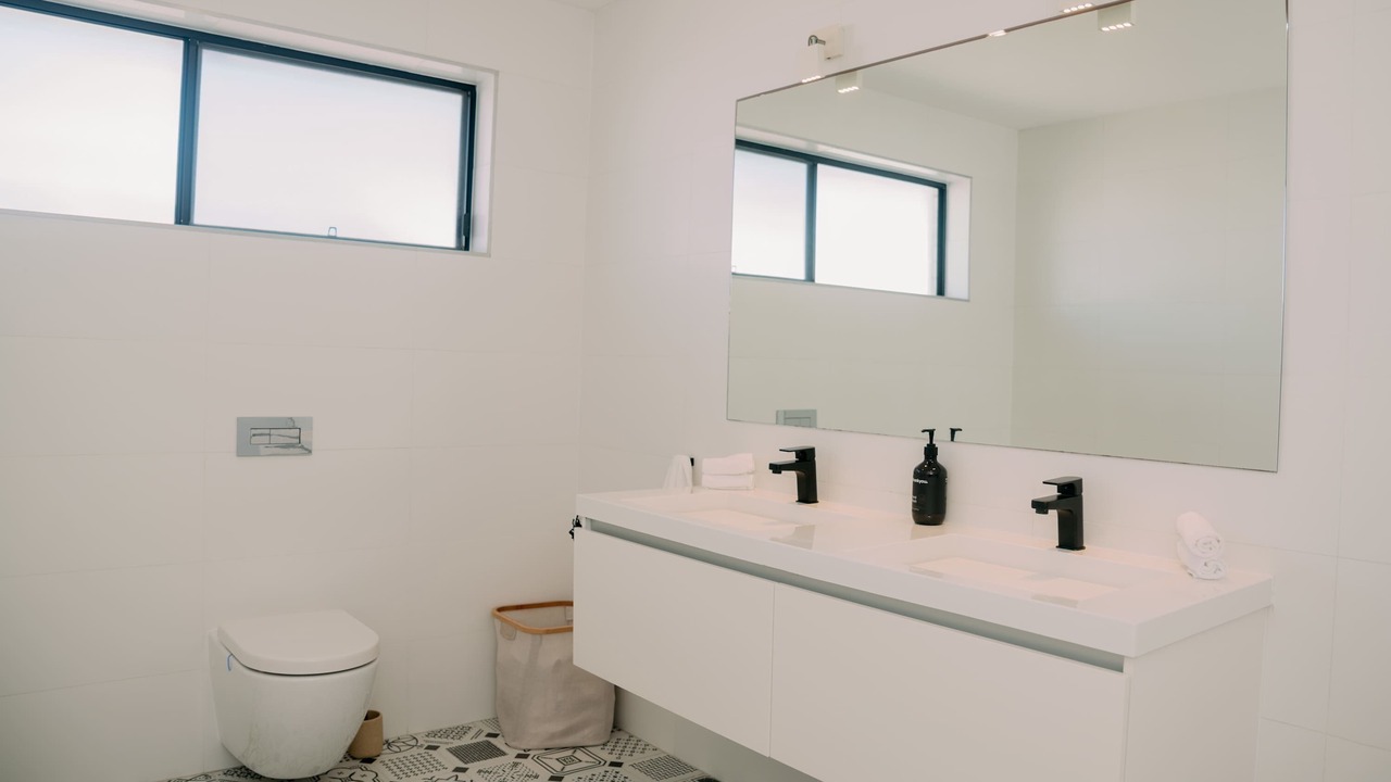 Photo of Bathroom in Moffat Beach