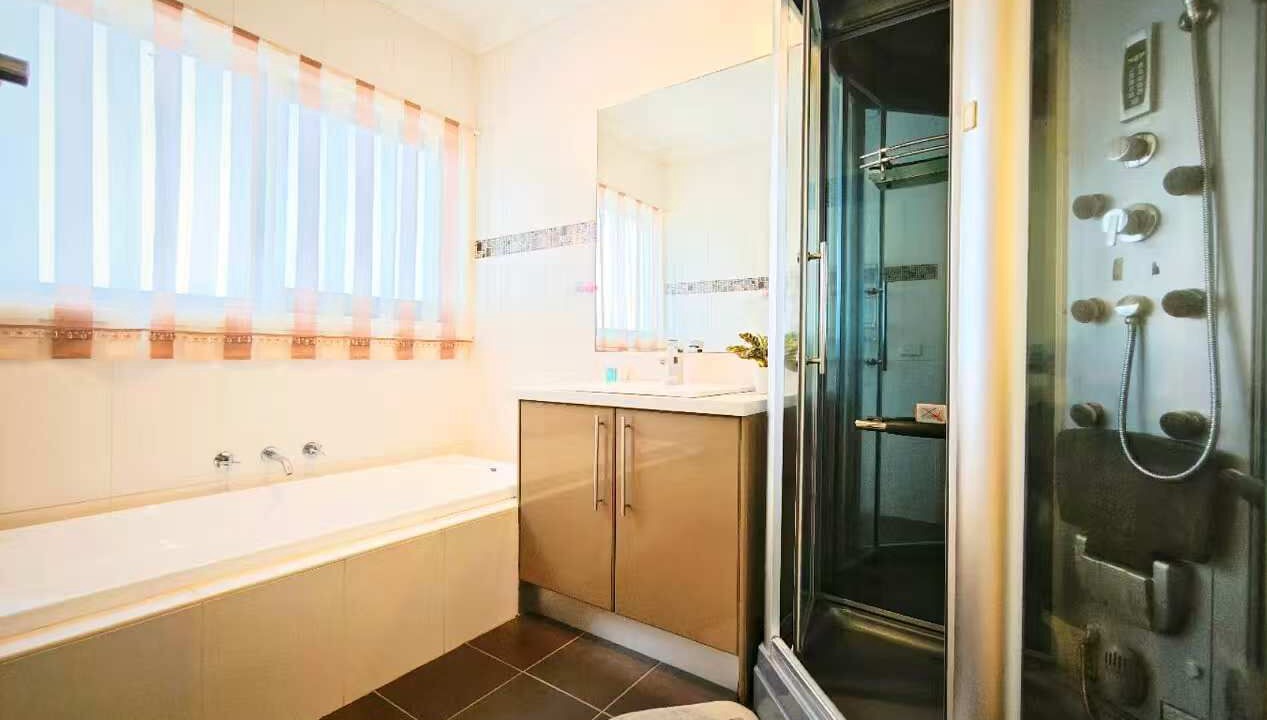 Photo of Bathroom in Keysborough