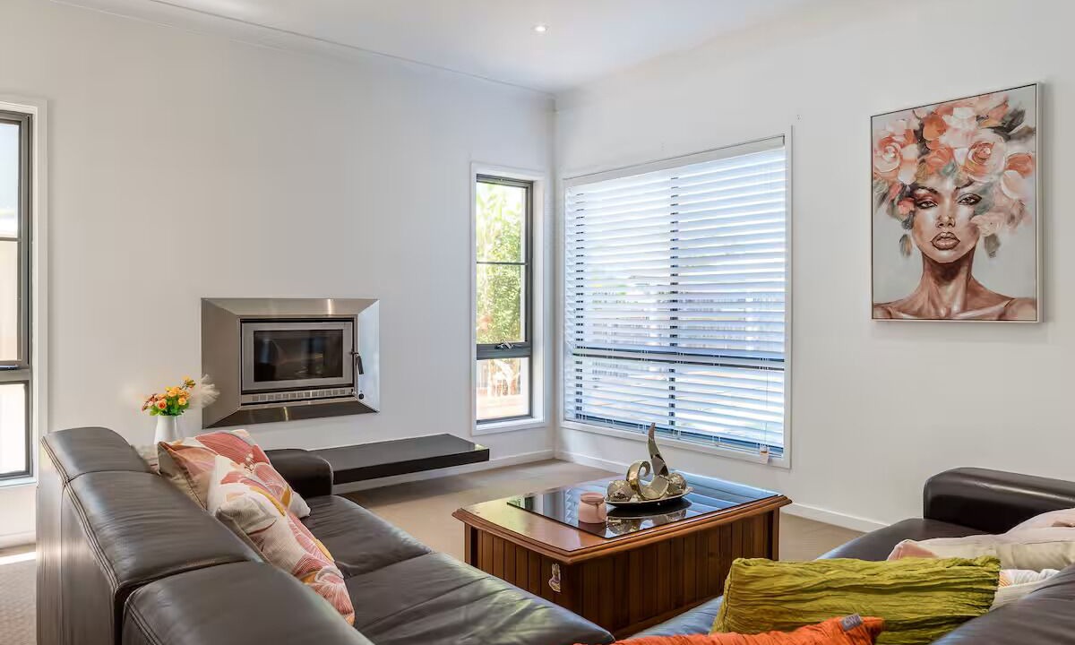 Photo of Livingroom in Little Mountain