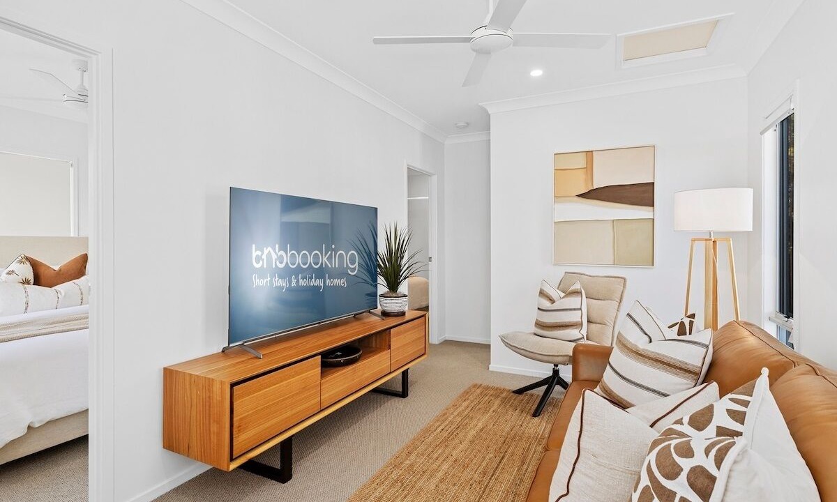 Photo of Livingroom in Oxenford
