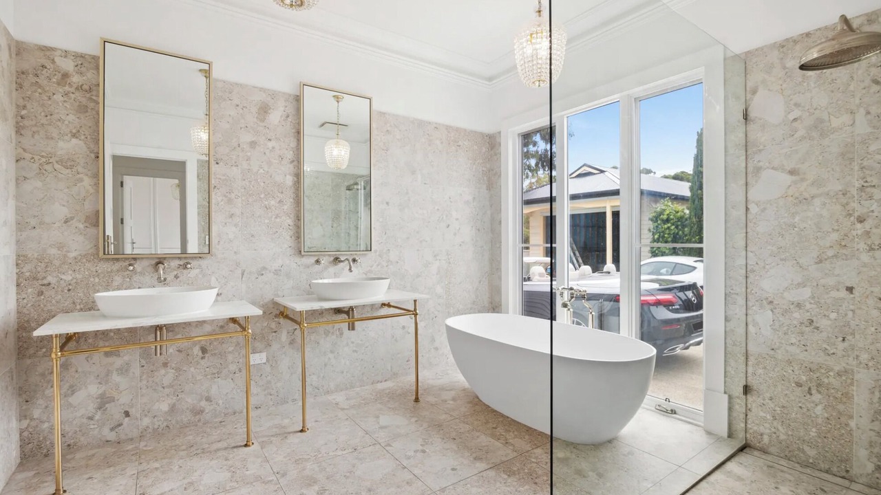 Photo of Bathroom in Torquay