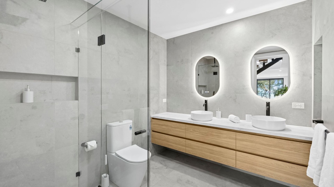 Photo of Bathroom in Lorne