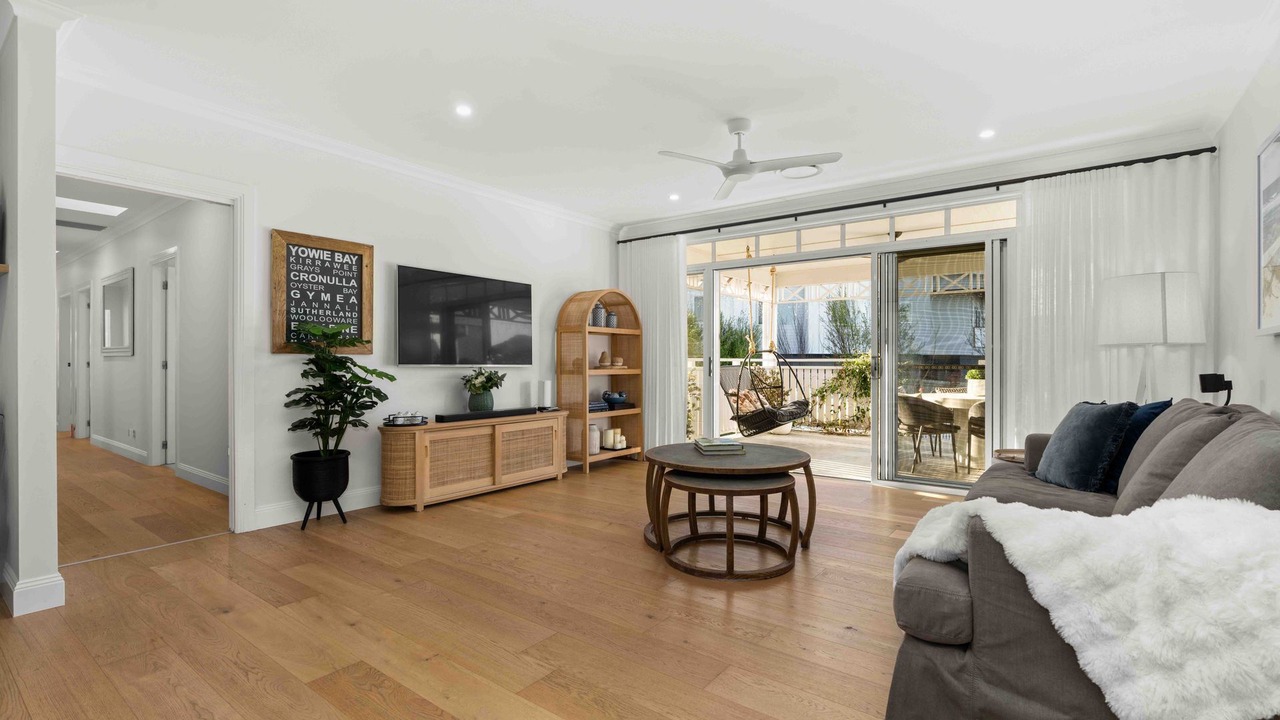 Photo of Livingroom in Milton