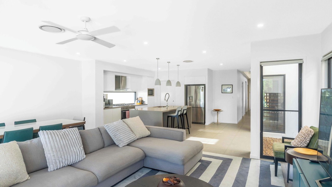 Photo of Livingroom in Helensvale
