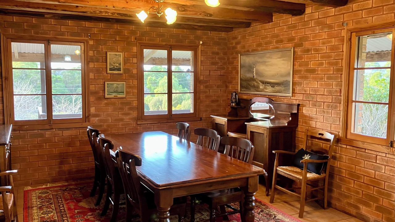 Photo of Others in Zeehan