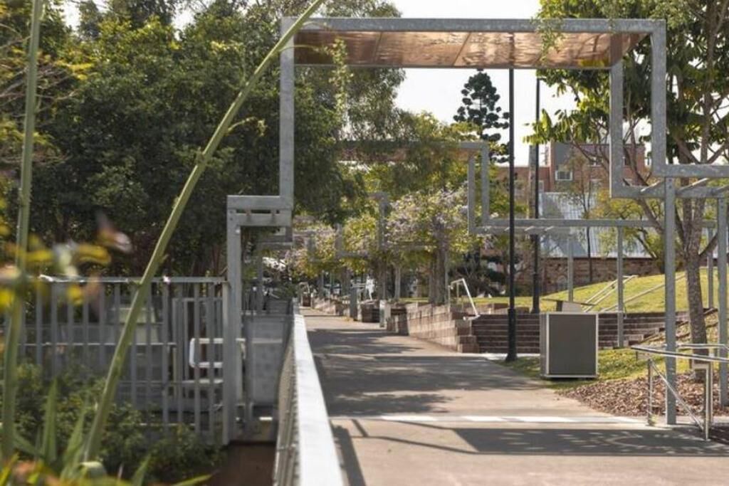 Photo of Others in Kangaroo Point