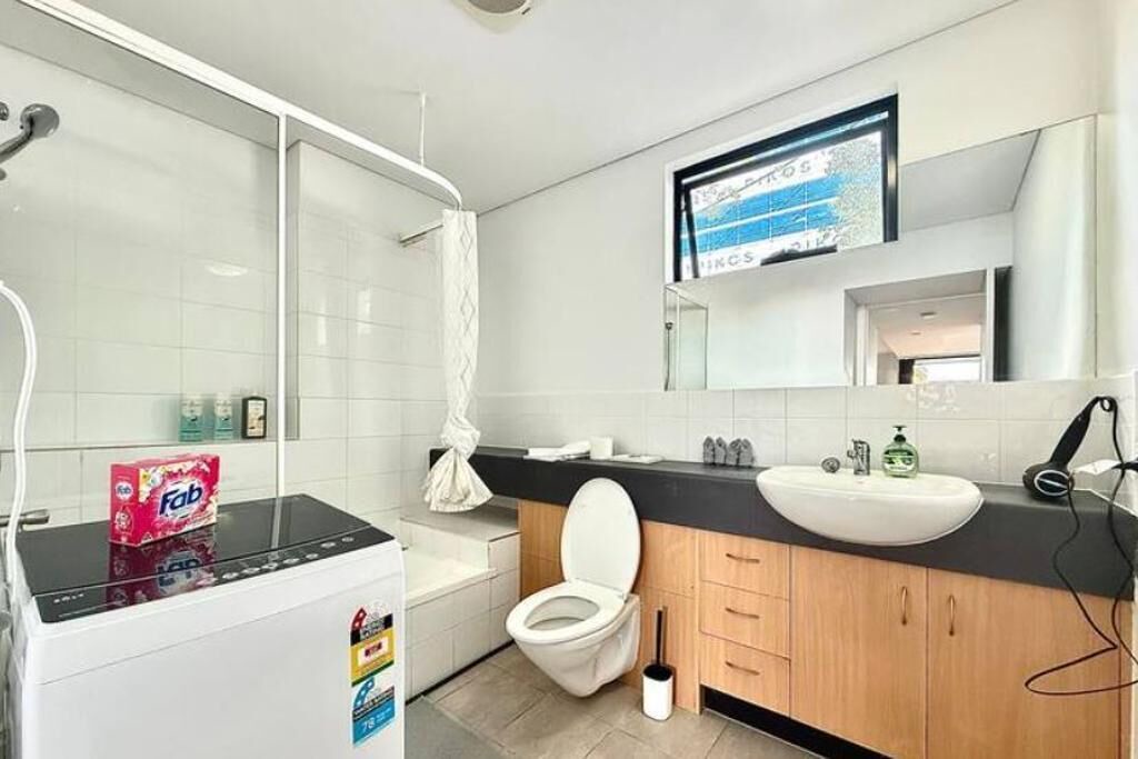 Photo of Bathroom in Kangaroo Point