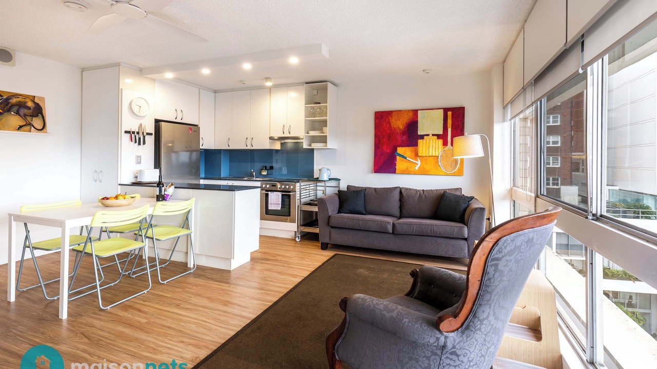 Photo of Livingroom in Elizabeth Bay