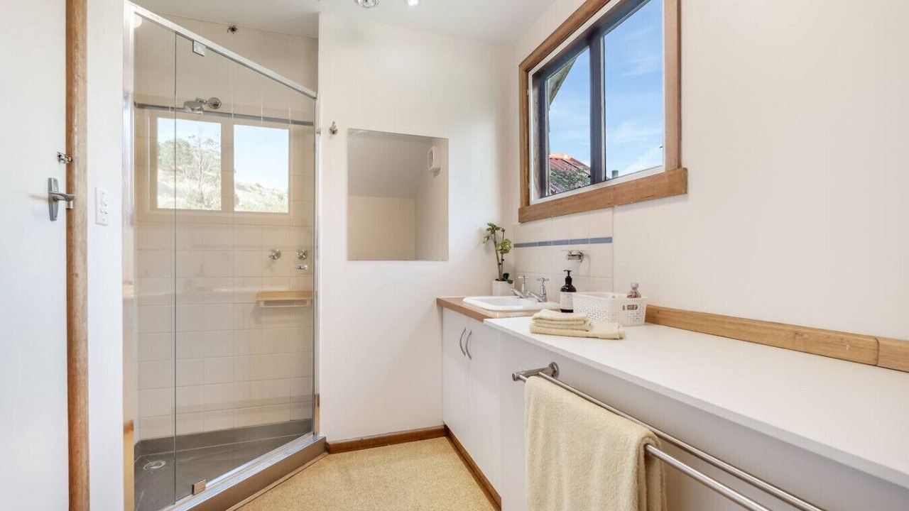 Photo of Bathroom in Bushy Park