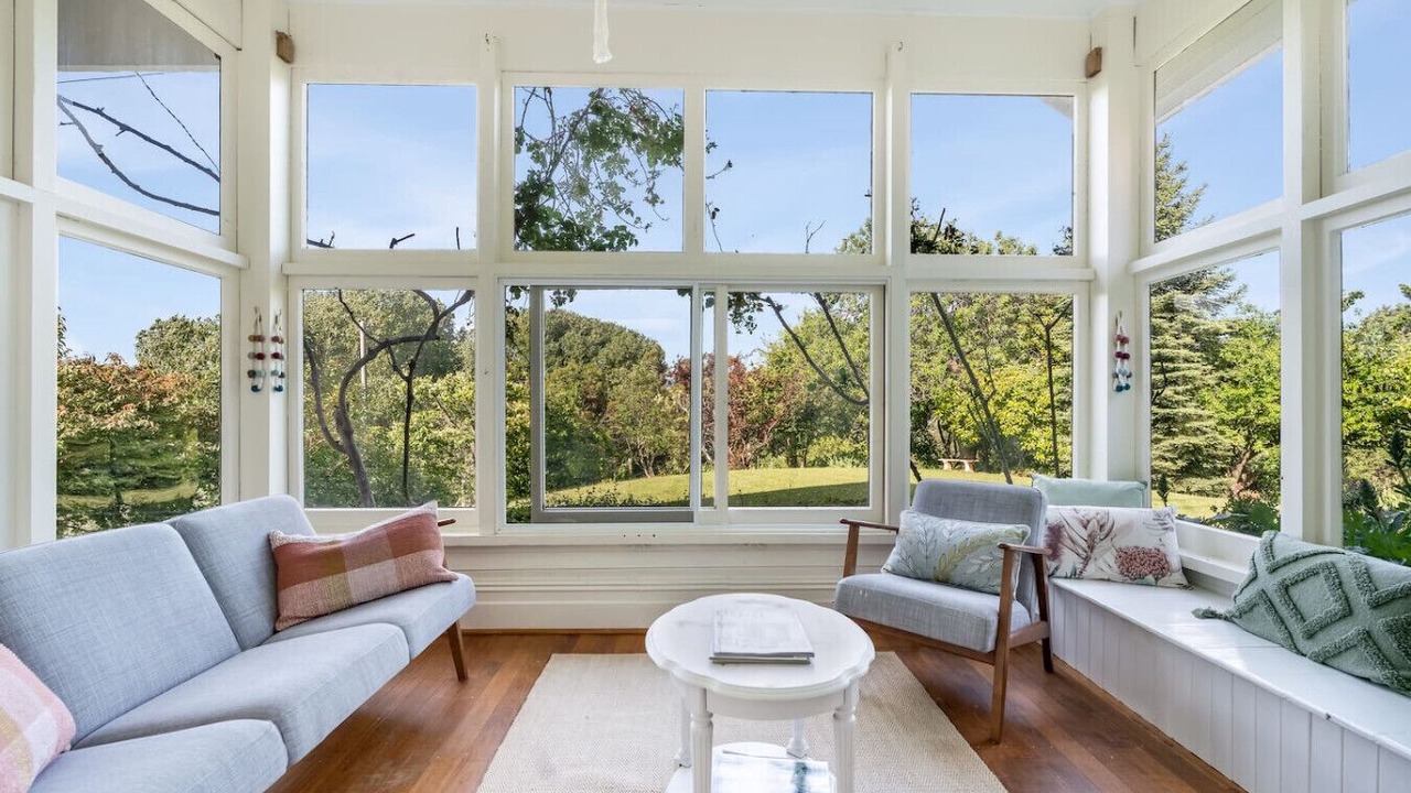 Photo of Livingroom in Bushy Park