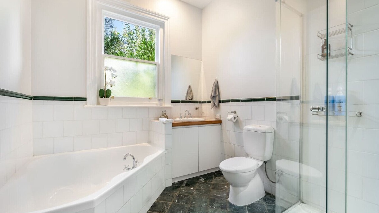 Photo of Bathroom in Bushy Park