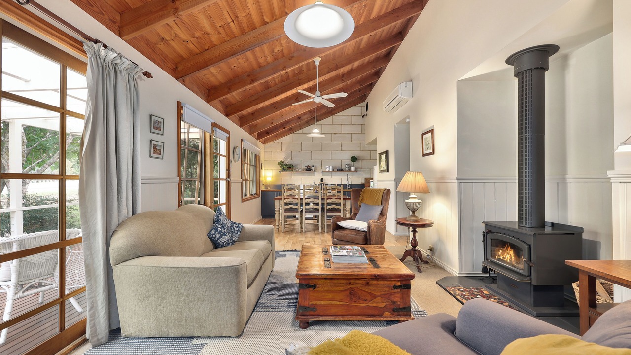 Photo of Livingroom in Jamieson