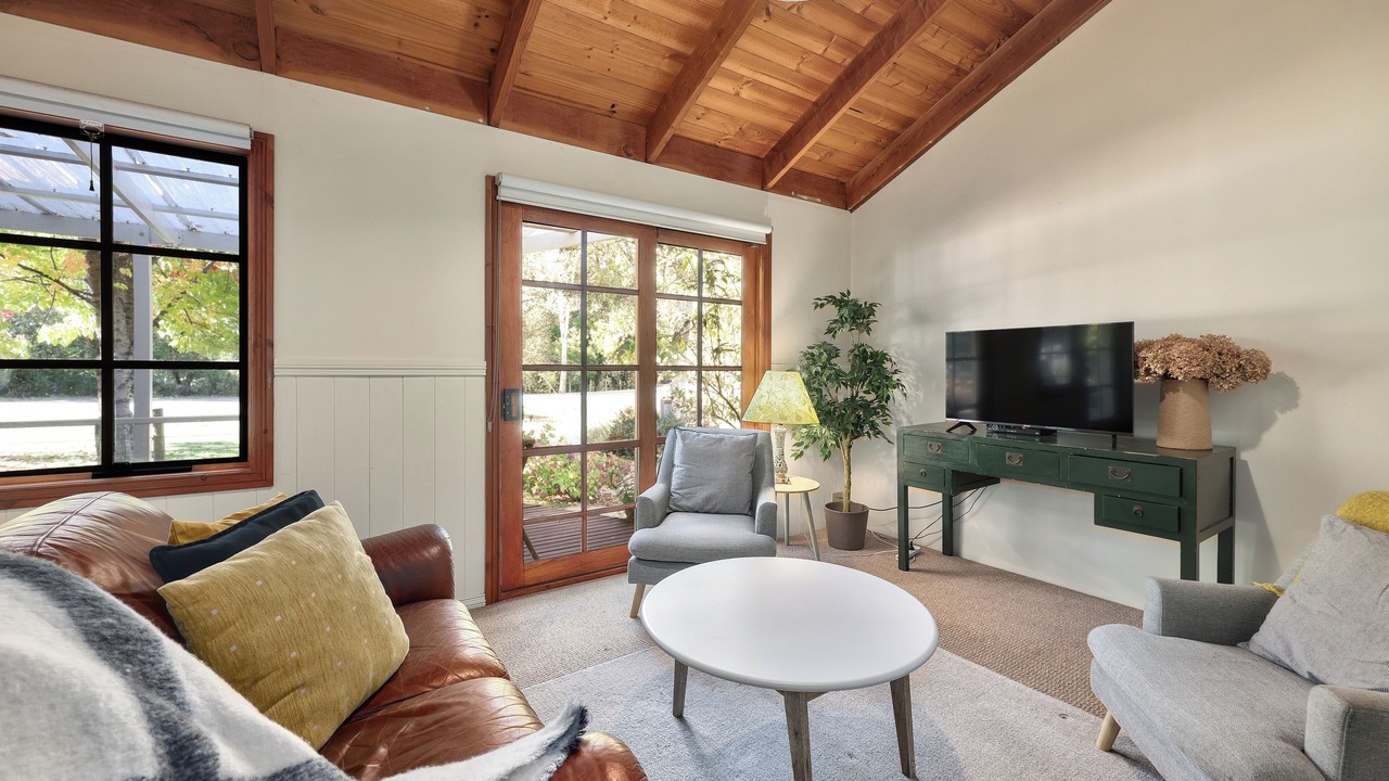 Photo of Livingroom in Jamieson