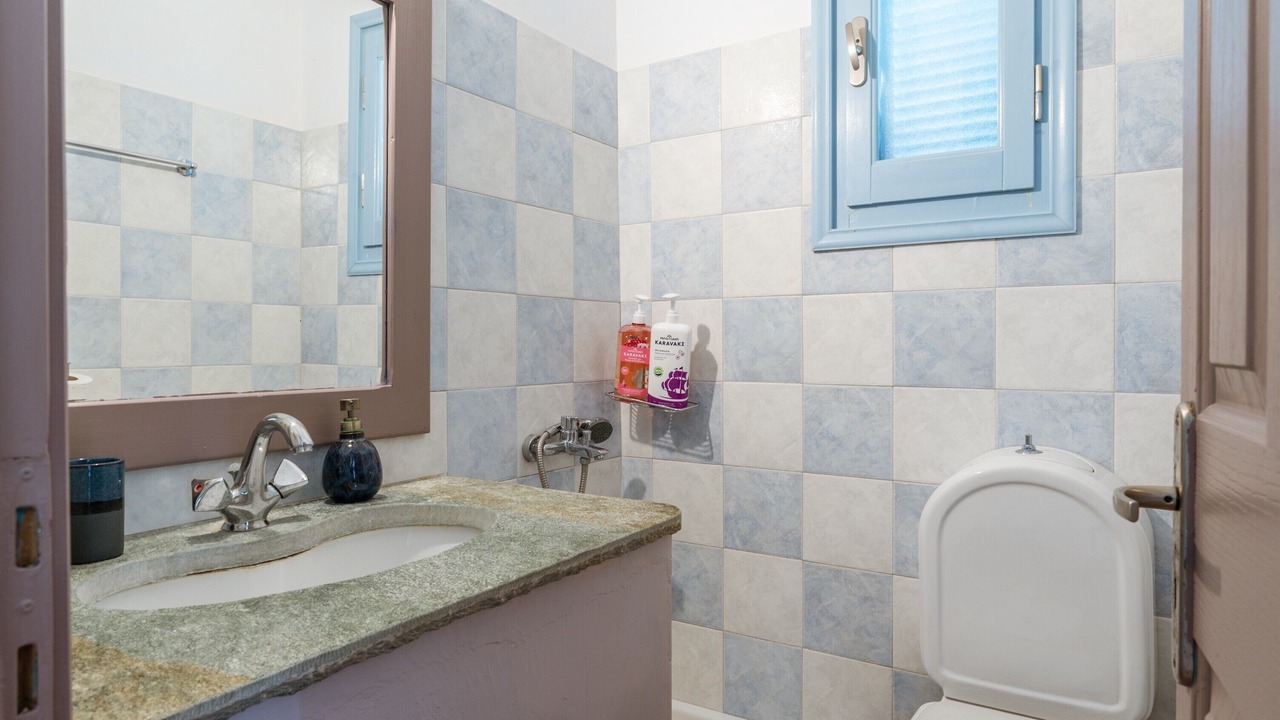 Photo of Bathroom in Agios Ioannis
