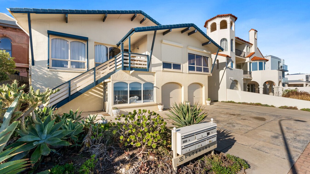 Photo of Outdoor in Glenelg North