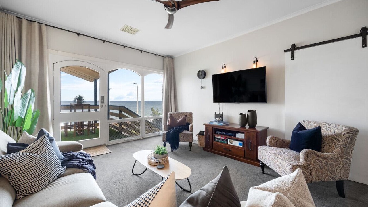 Photo of Livingroom in Glenelg North