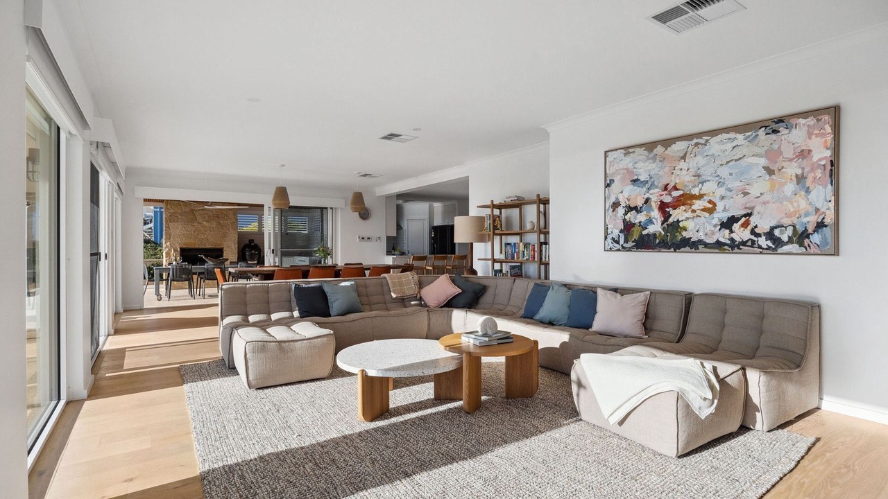 Photo of Livingroom in Peppermint Grove Beach