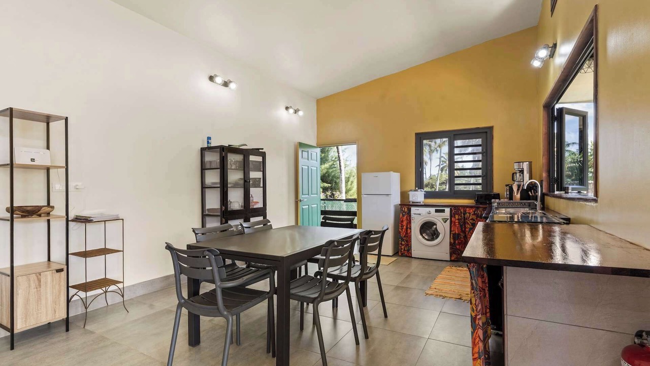 Photo of Kitchen in Afaahiti
