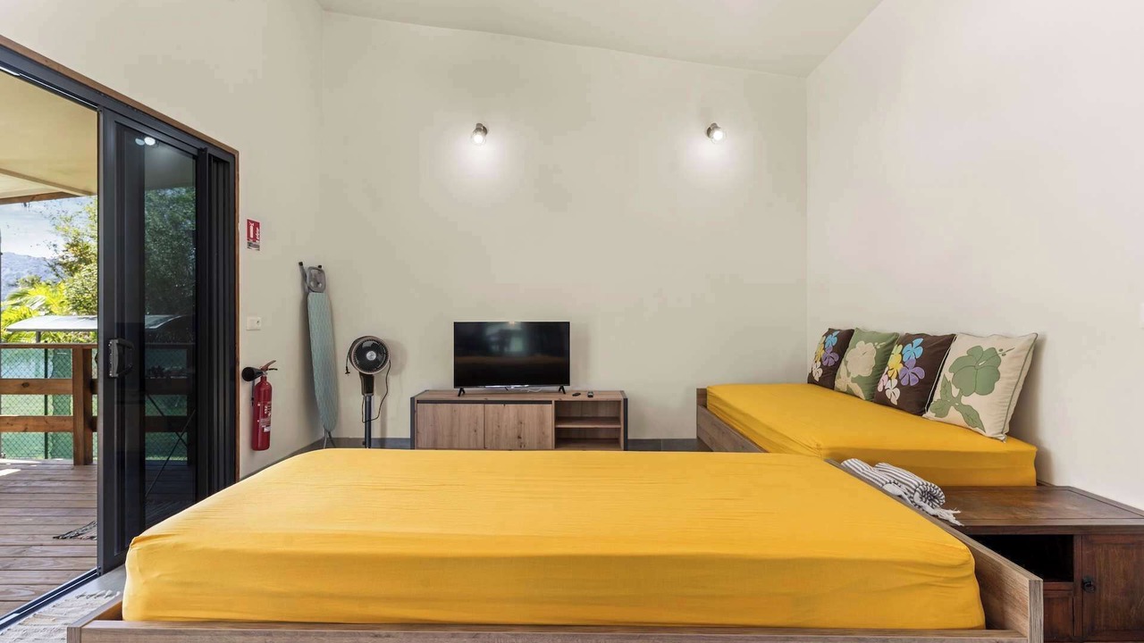 Photo of Bedroom in Afaahiti
