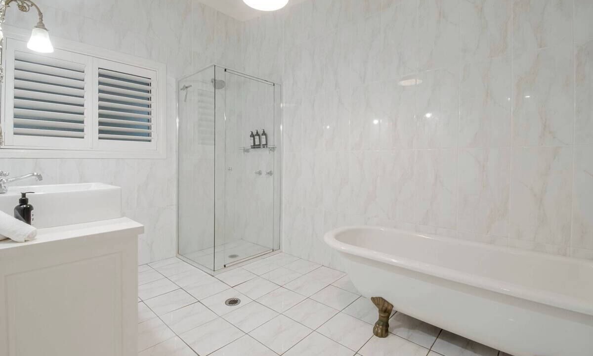 Photo of Bathroom in Turvey Park