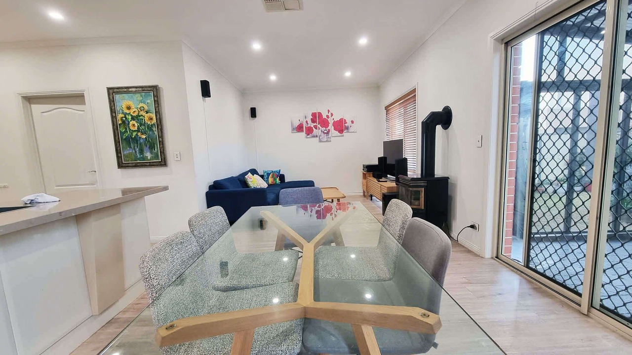 Photo of Livingroom in Newport