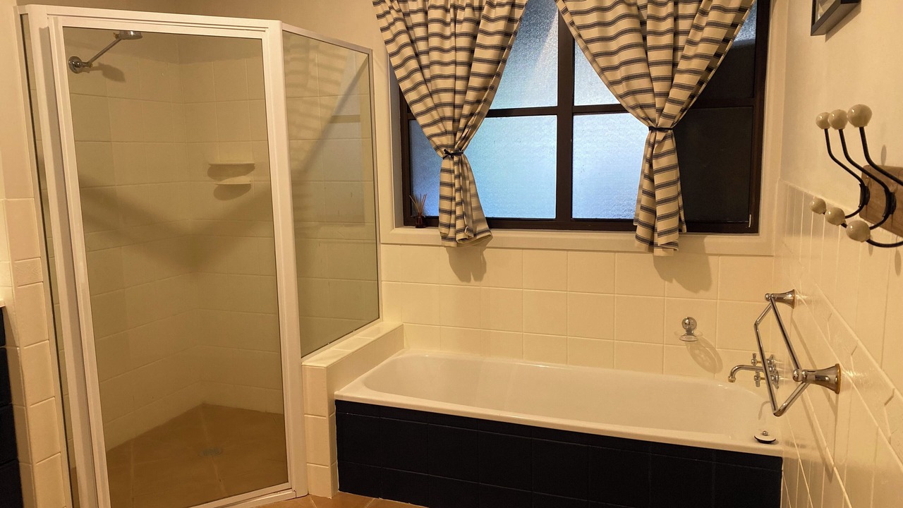 Photo of Bathroom in Coonabarabran