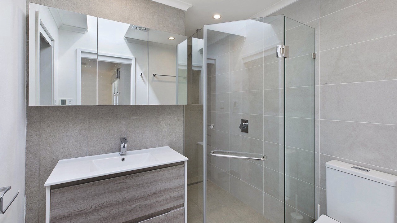Photo of Bathroom in Matcham