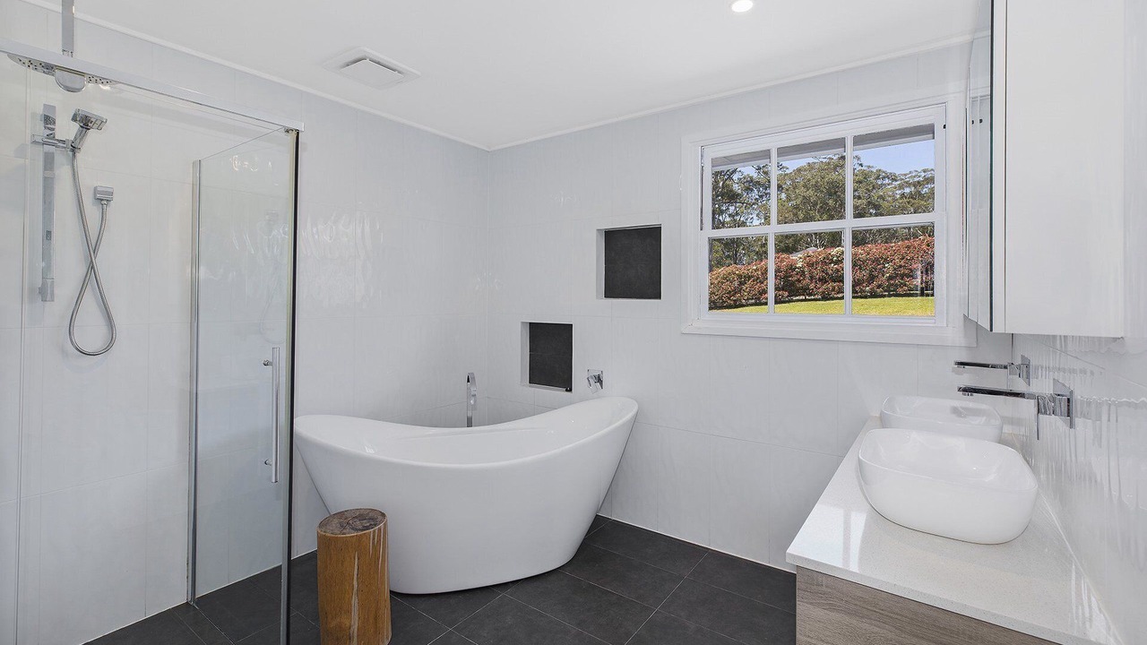 Photo of Bathroom in Matcham