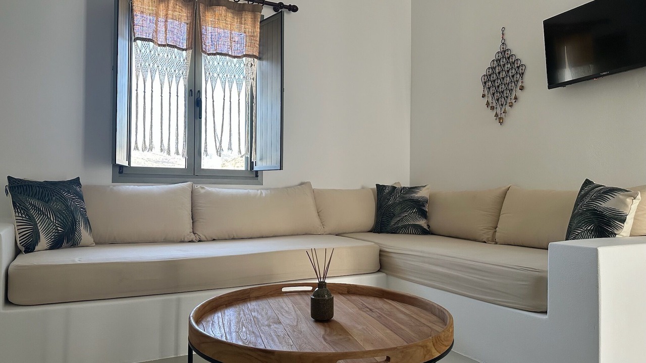 Photo of Livingroom in Ormos Korthiou