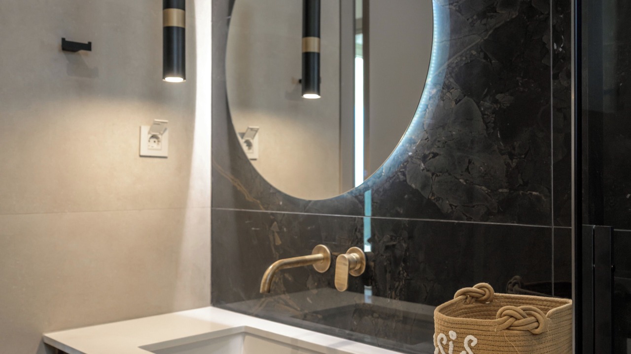 Photo of Bathroom in Ellomenos