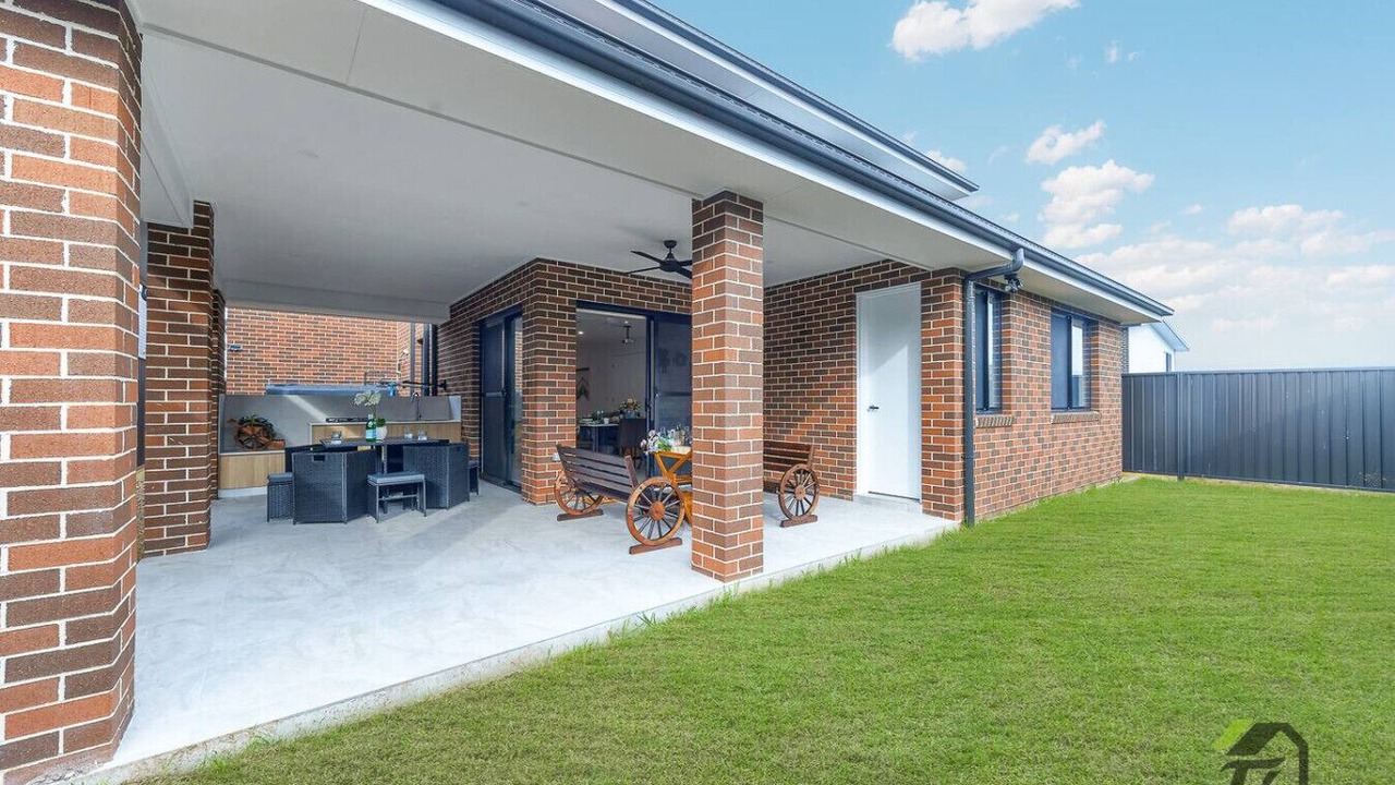 Photo of Outdoor in Austral