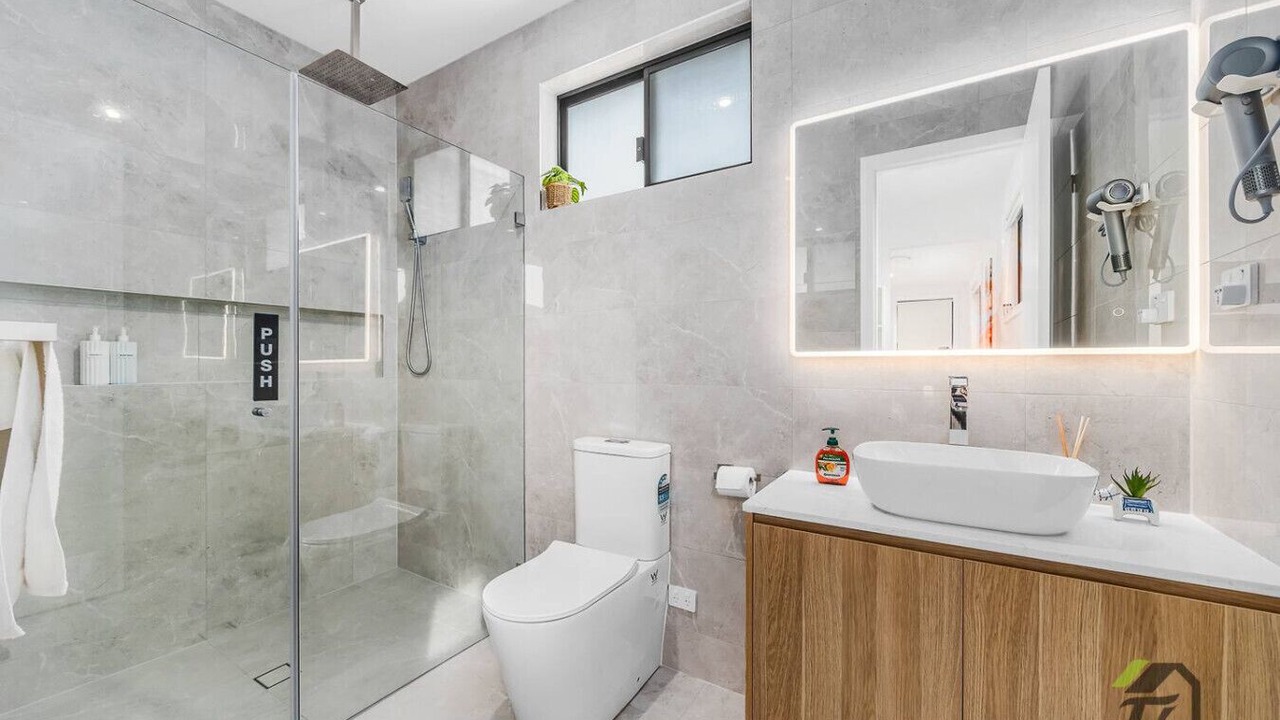 Photo of Bathroom in Austral